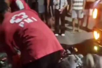 Laka Di Perempatan Alun-alun Purwodadi 3 Meninggal Dunia. Tonton Videonya Di Sini...